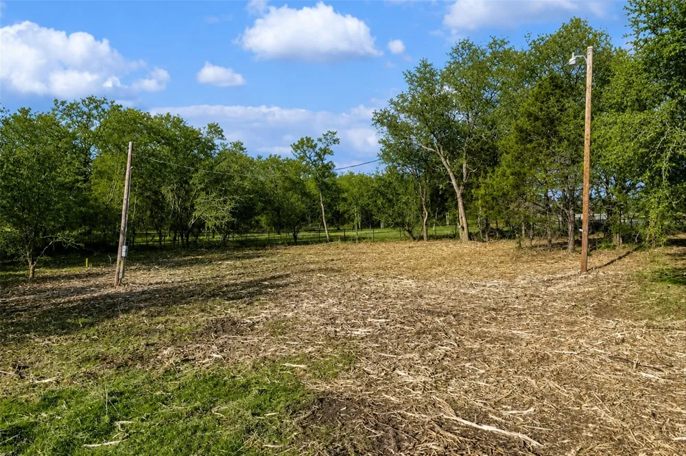 2160 County Road 658 Farmersville, TX 75442