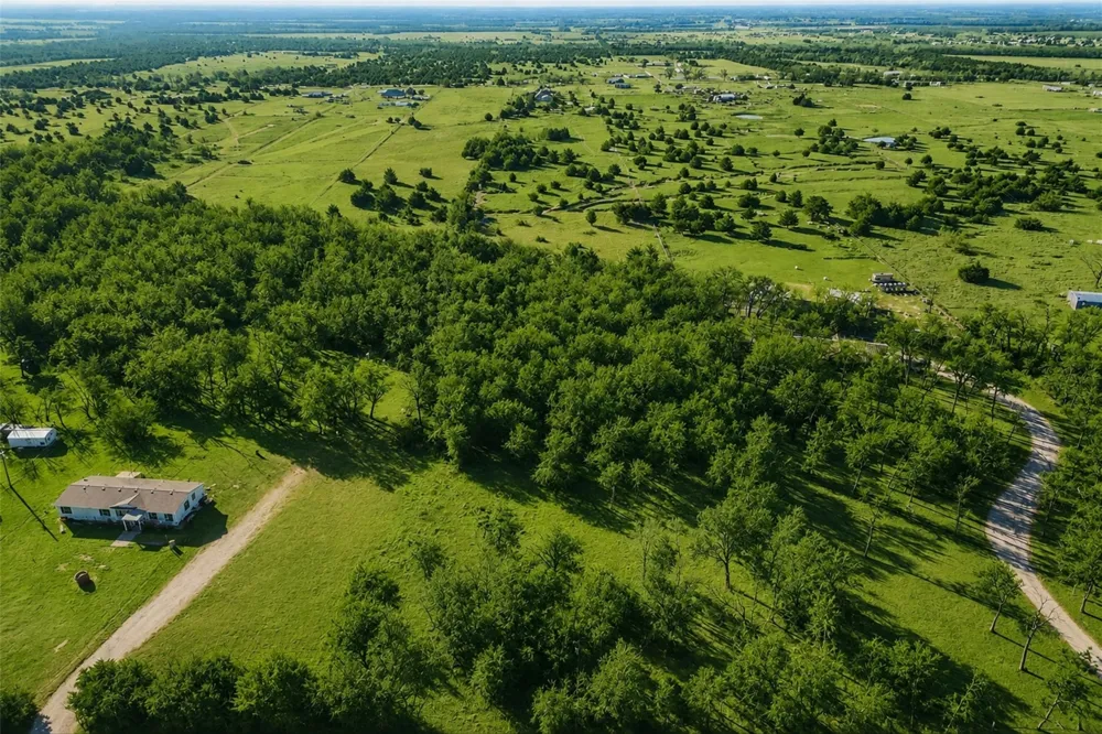 2160 County Road 658 Farmersville, TX 75442