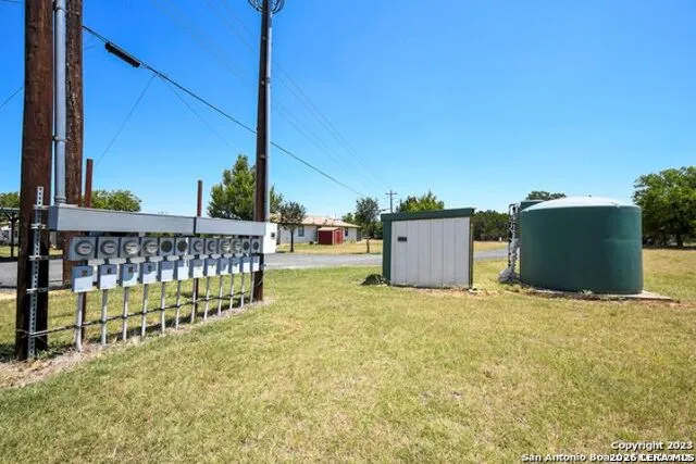 182 Joiner Dr Bandera, TX 78003