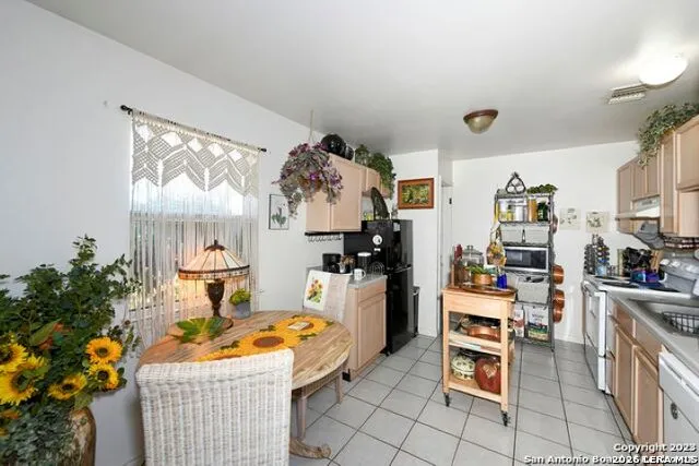 182 Joiner Dr Bandera, TX 78003