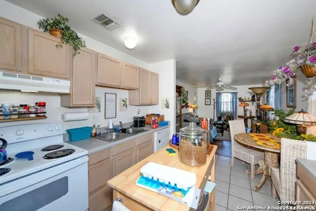 182 Joiner Dr Bandera, TX 78003