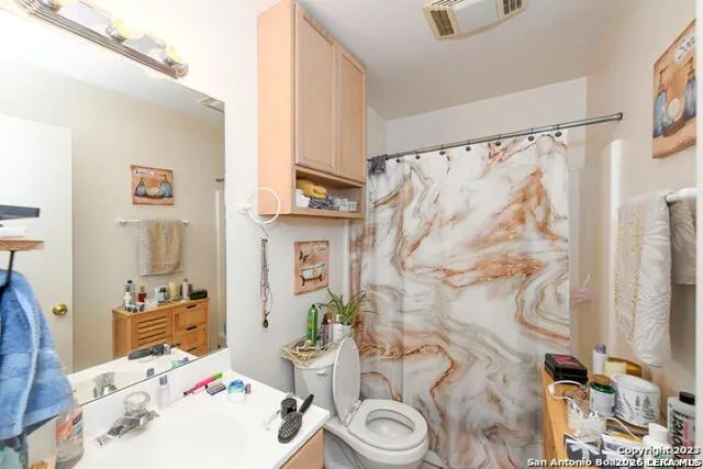 182 Joiner Dr Bandera, TX 78003
