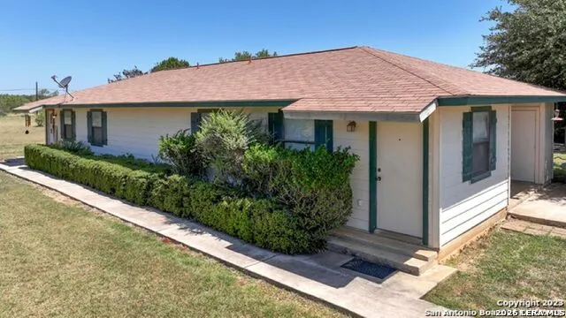 182 Joiner Dr Bandera, TX 78003