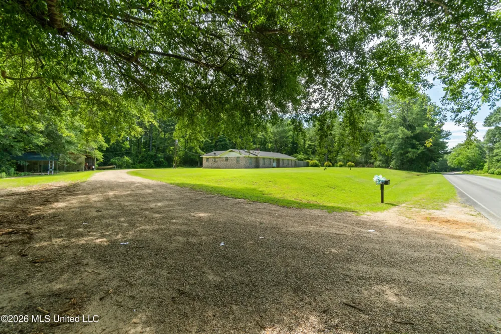 955 Clara Road Waynesboro, MS 39367