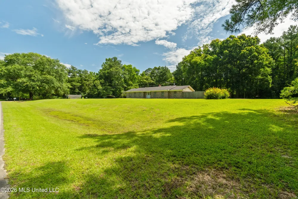 955 Clara Road Waynesboro, MS 39367
