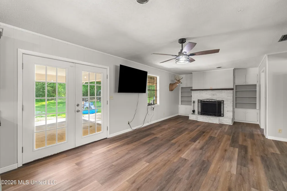 955 Clara Road Waynesboro, MS 39367