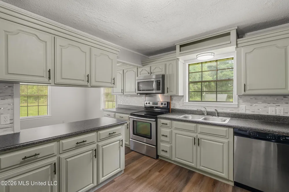 955 Clara Road Waynesboro, MS 39367