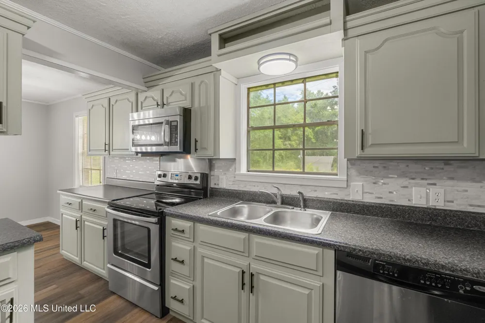 955 Clara Road Waynesboro, MS 39367