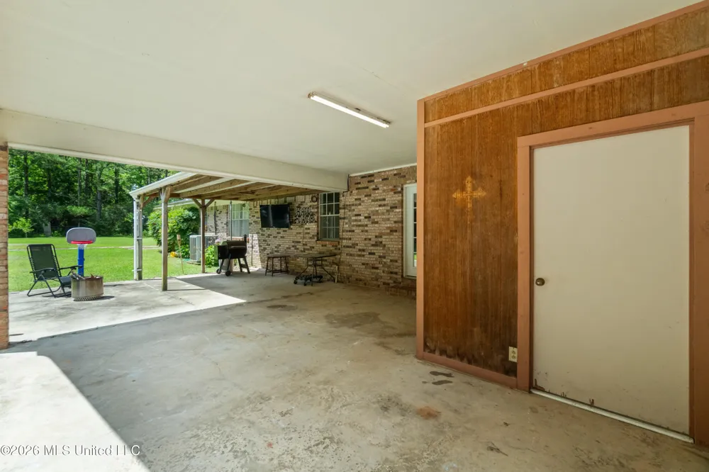 955 Clara Road Waynesboro, MS 39367