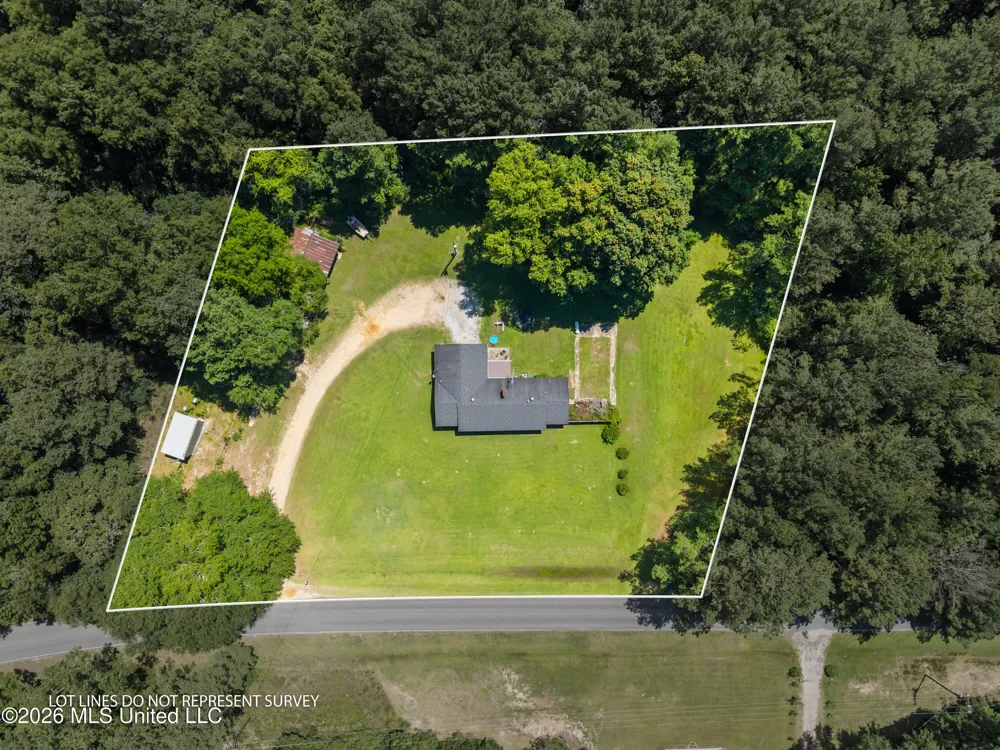 955 Clara Road Waynesboro, MS 39367