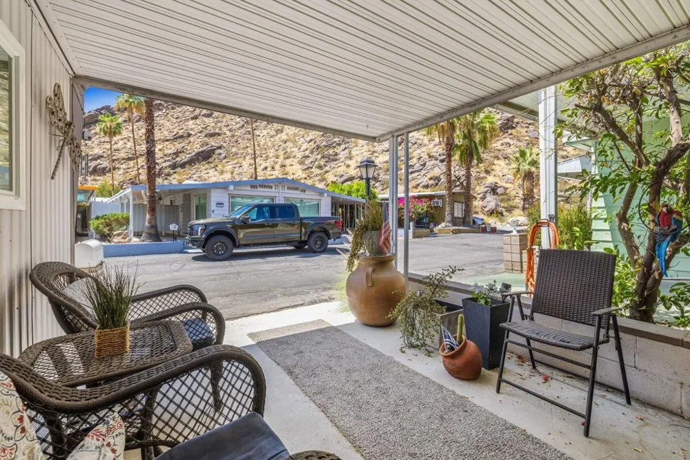 630 Cameo Drive Palm Springs, CA 92264