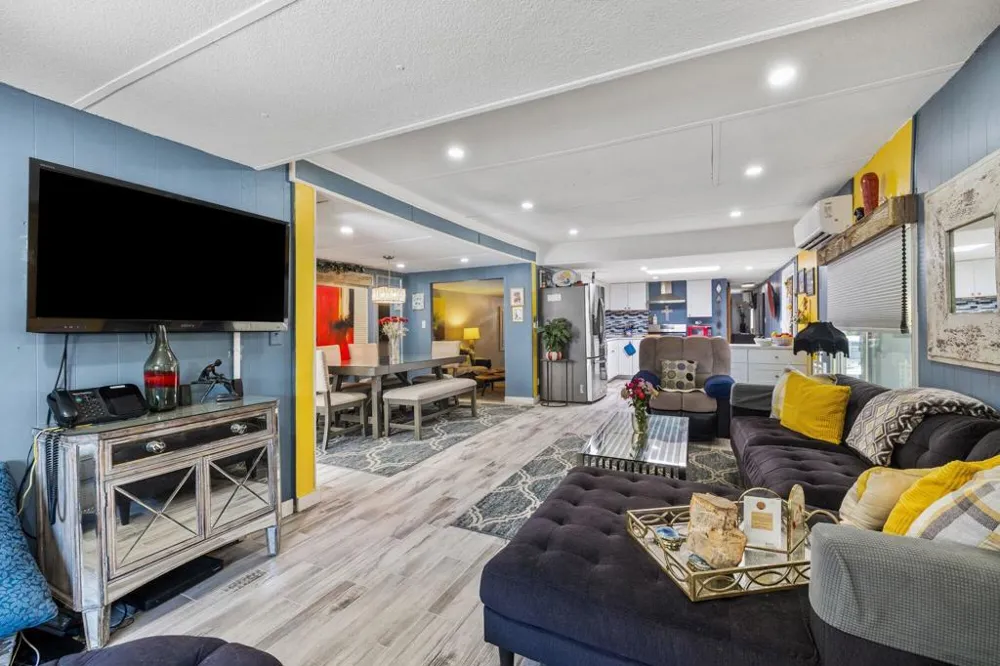 630 Cameo Drive Palm Springs, CA 92264