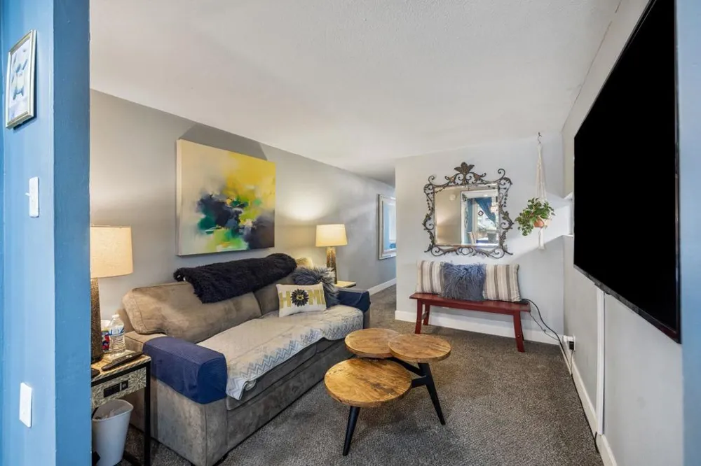 630 Cameo Drive Palm Springs, CA 92264