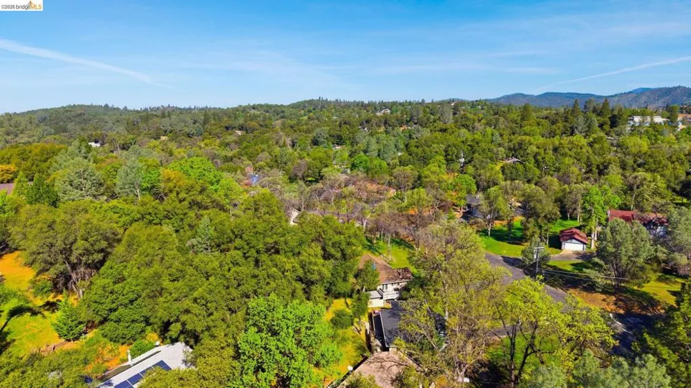 12796 Cresthaven Dr Groveland, CA 95321