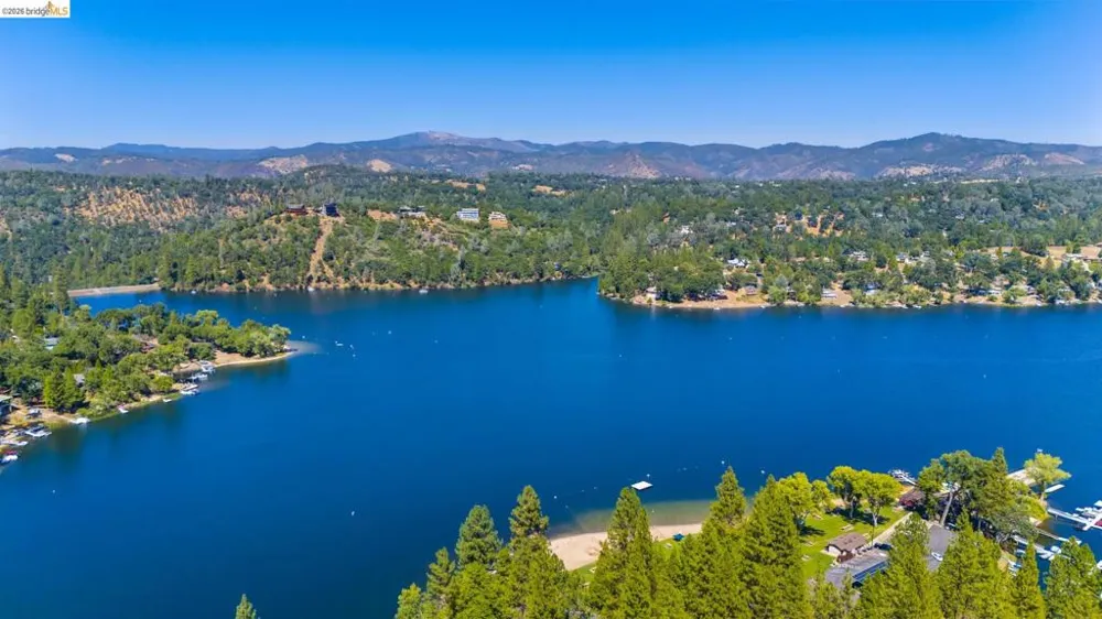 12796 Cresthaven Dr Groveland, CA 95321