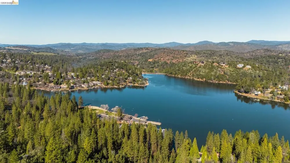 12796 Cresthaven Dr Groveland, CA 95321