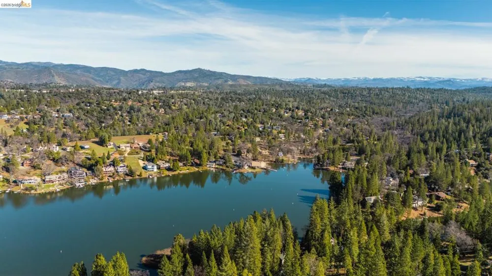 12796 Cresthaven Dr Groveland, CA 95321