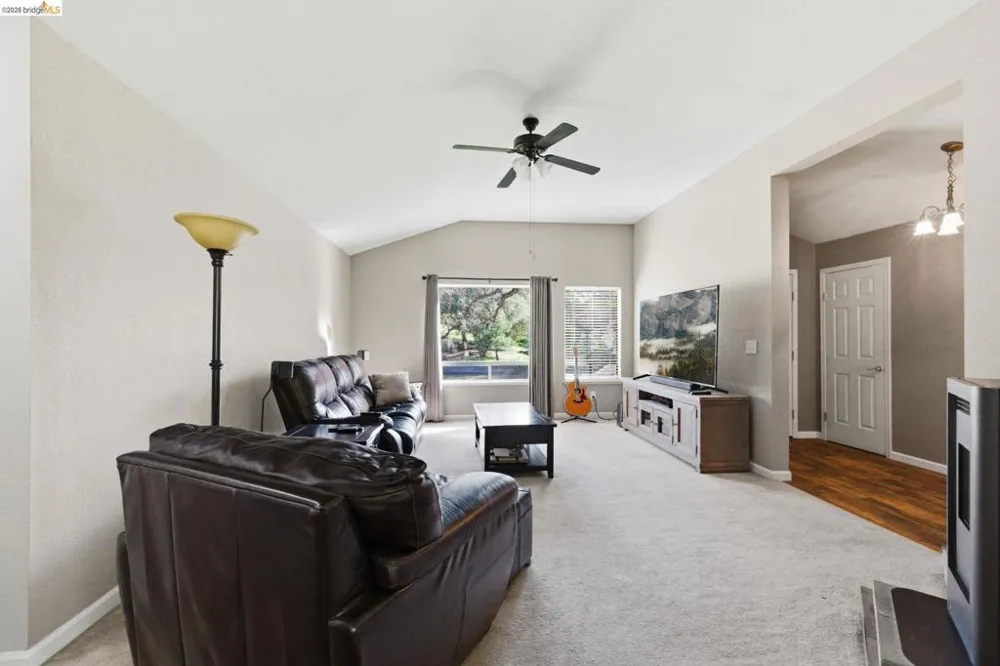 12796 Cresthaven Dr Groveland, CA 95321