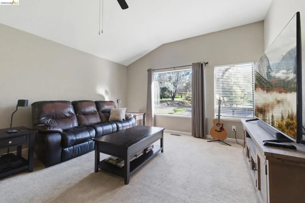12796 Cresthaven Dr Groveland, CA 95321