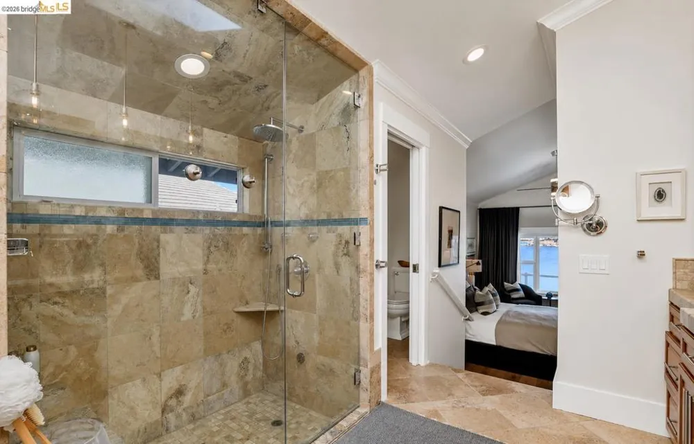 671 Willow Lake Rd Discovery Bay, CA 94505
