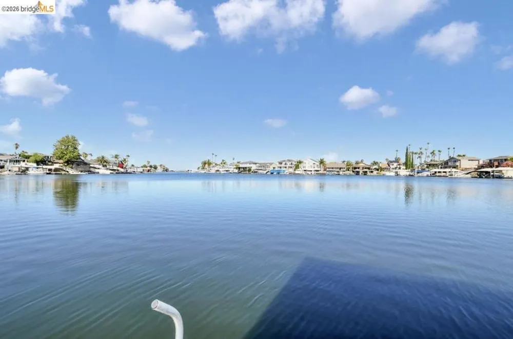671 Willow Lake Rd Discovery Bay, CA 94505