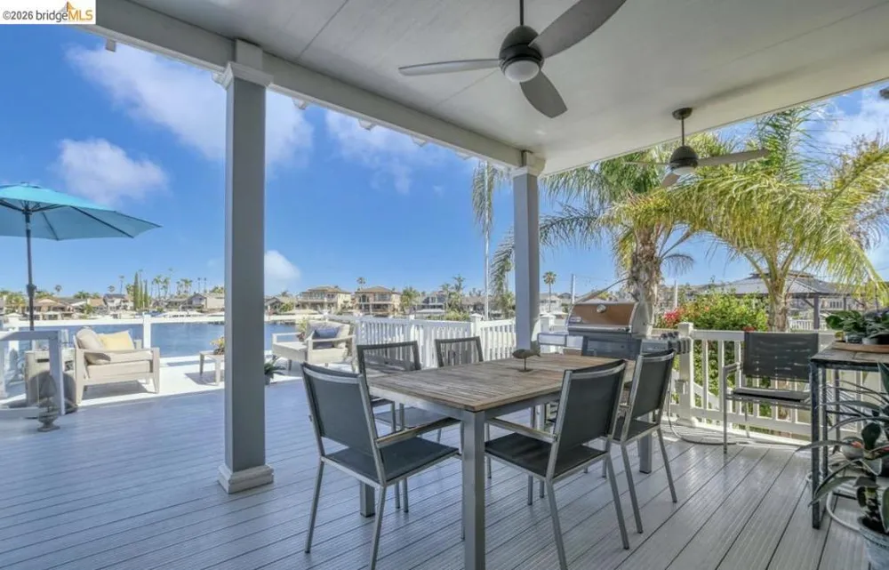 671 Willow Lake Rd Discovery Bay, CA 94505