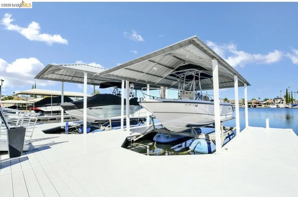 671 Willow Lake Rd Discovery Bay, CA 94505