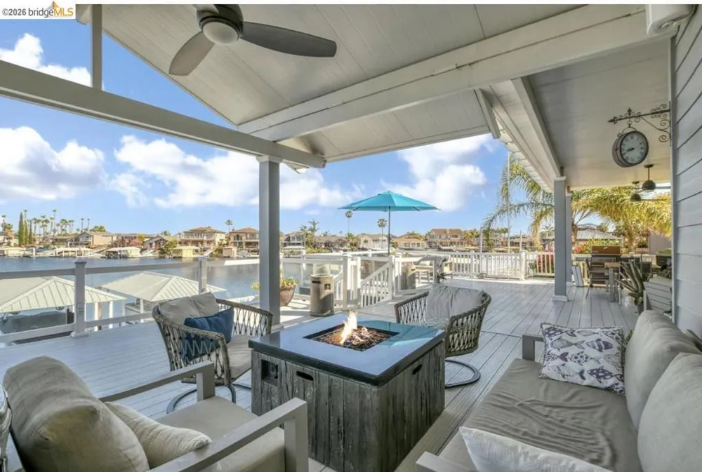 671 Willow Lake Rd Discovery Bay, CA 94505