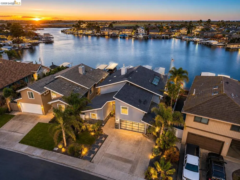 671 Willow Lake Rd Discovery Bay, CA 94505