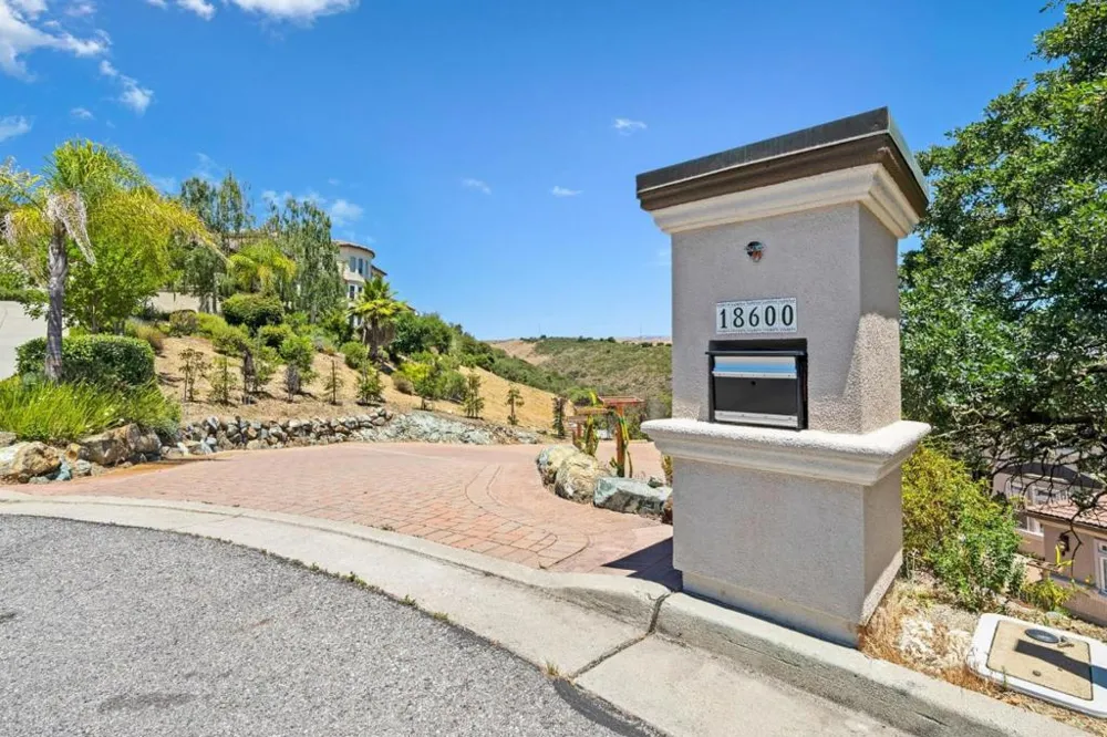 18600 Castle Ridge Drive Morgan Hill, CA 95037