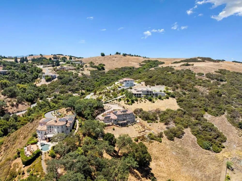 18600 Castle Ridge Drive Morgan Hill, CA 95037