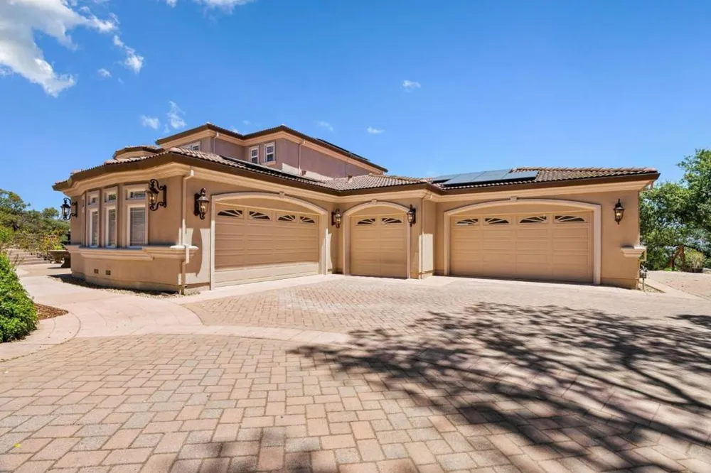 18600 Castle Ridge Drive Morgan Hill, CA 95037