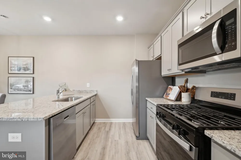 5916 CAPSTAN LANE Chesterfield, VA 23234