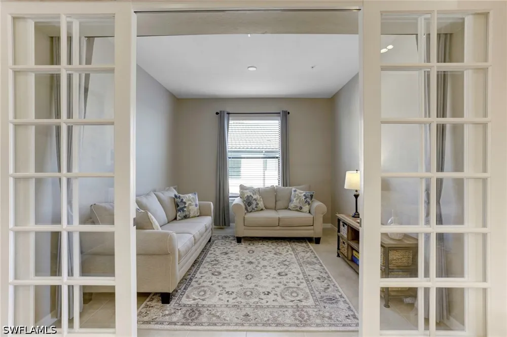 Benvenuto Court #201 Naples, FL 34119