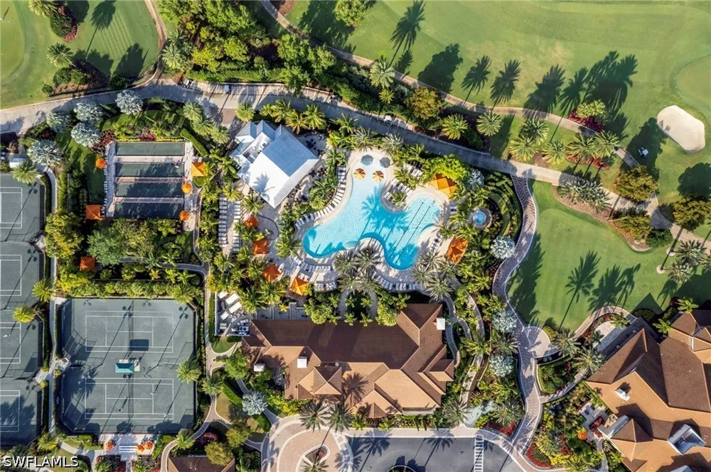 Benvenuto Court #201 Naples, FL 34119