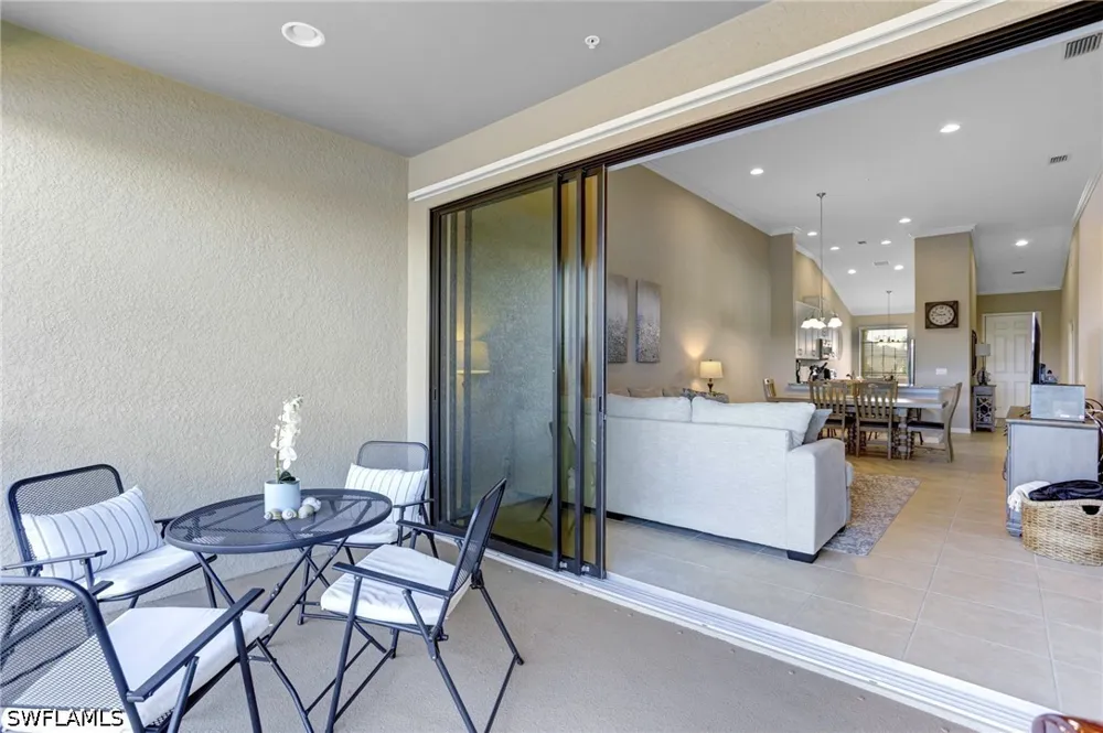 Benvenuto Court #201 Naples, FL 34119