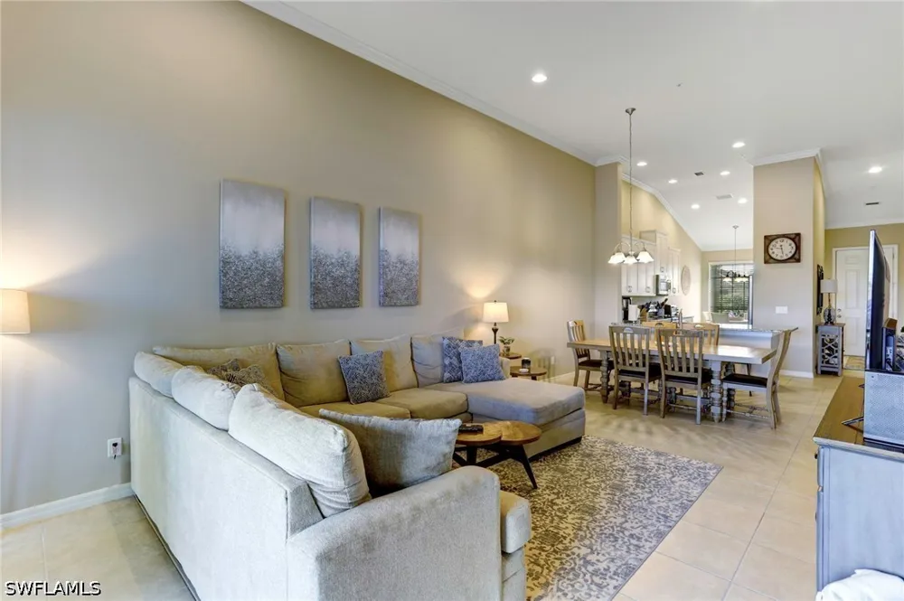 Benvenuto Court #201 Naples, FL 34119