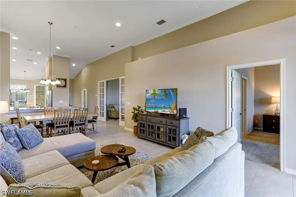 Benvenuto Court #201 Naples, FL 34119