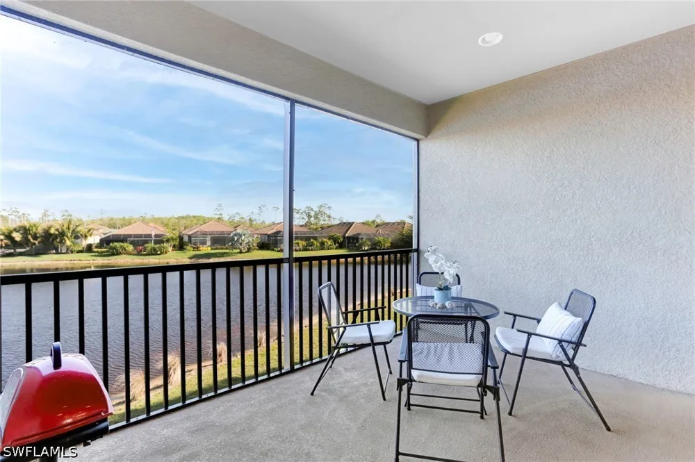 Benvenuto Court #201 Naples, FL 34119
