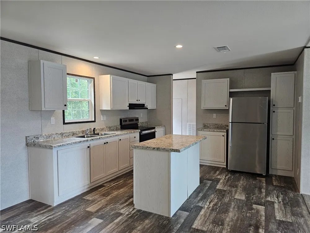 Bald Cypress Avenue Clewiston, FL 33440
