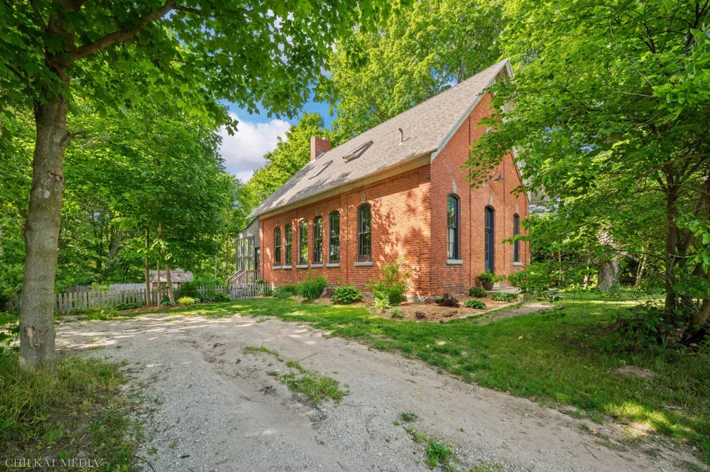 1055 Mount Tabor Road Buchanan, MI 49107
