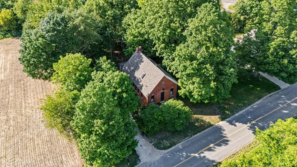 1055 Mount Tabor Road Buchanan, MI 49107