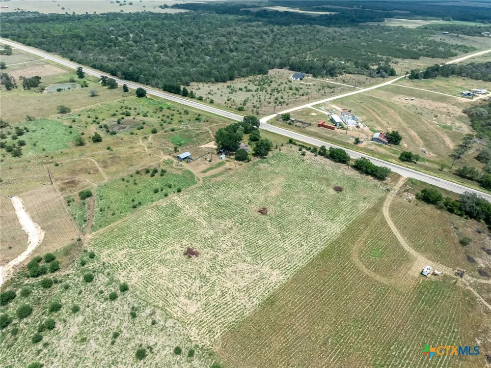 11 Tx-304 Gonzales, TX 78629
