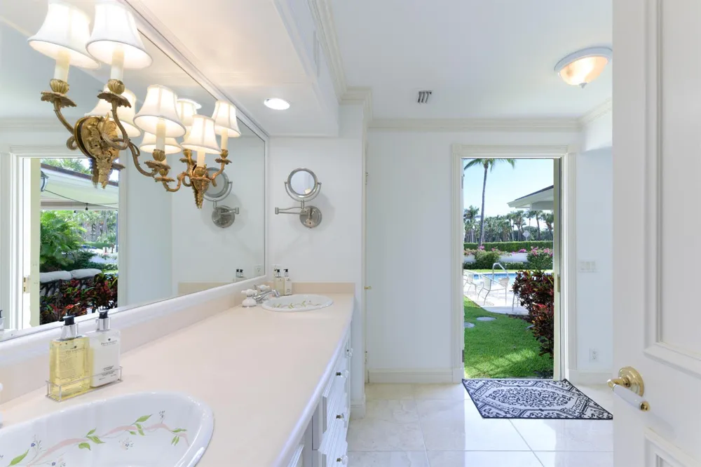 201 Pendleton Avenue Palm Beach, FL 33480