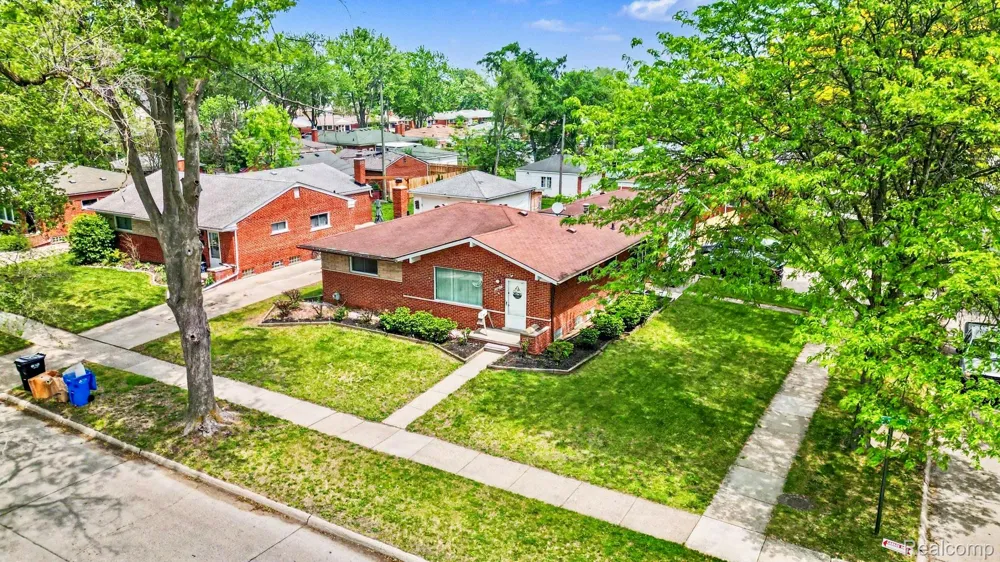 28326 Alden Street Madison Heights City, MI 48071