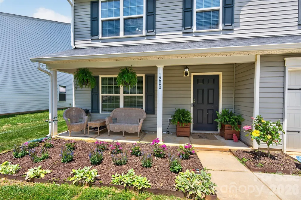 1200 Catawba Run Lowell, NC 28098