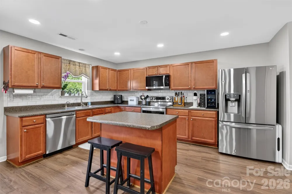 1200 Catawba Run Lowell, NC 28098