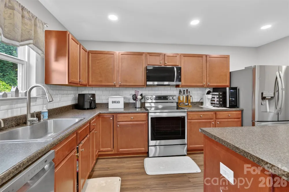 1200 Catawba Run Lowell, NC 28098