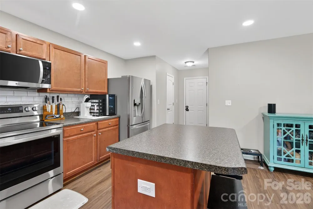 1200 Catawba Run Lowell, NC 28098