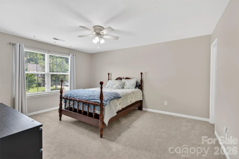 1200 Catawba Run Lowell, NC 28098